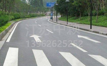 蘇州道路劃線基礎(chǔ)施工是怎么操作的呢？