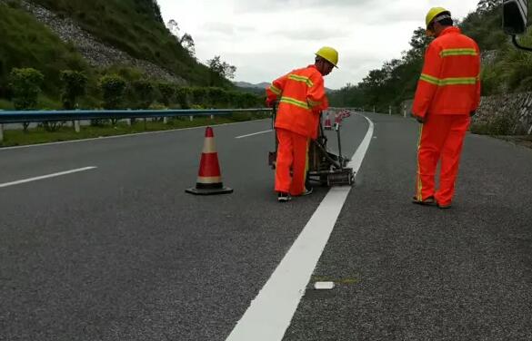 蘇州道路劃線公司施工水平要達到哪種標準？